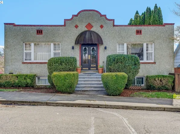 934 NE 5th Ave APT 2, Camas, WA 98607