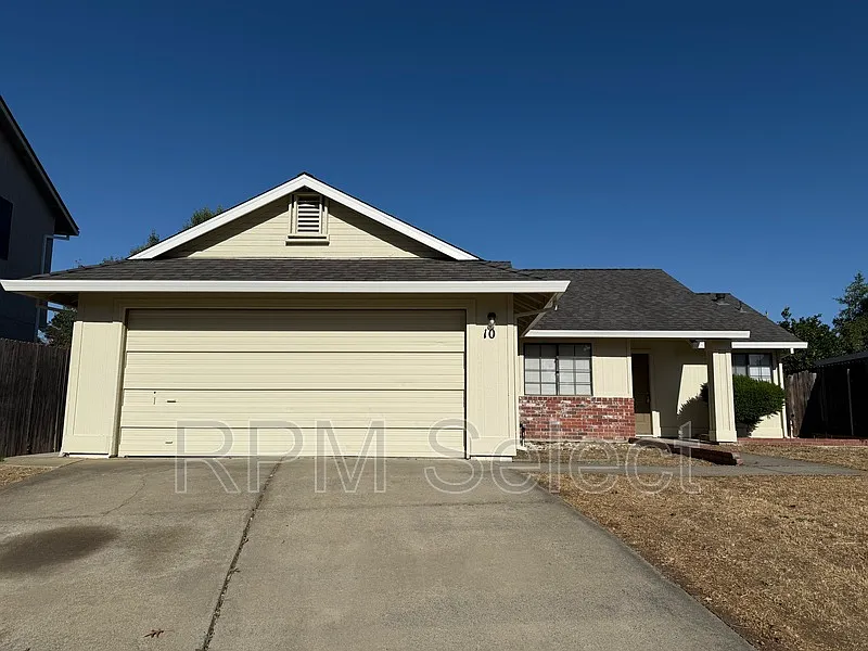 10 Gertz Ct photo 1