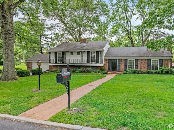 10267 Thornwood Dr, Saint Louis, MO 63124