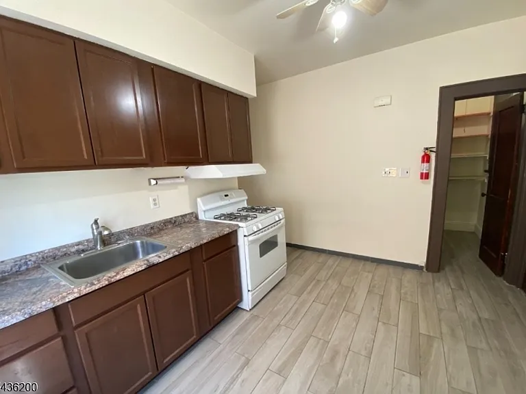 1353 Alina St — Photo 7