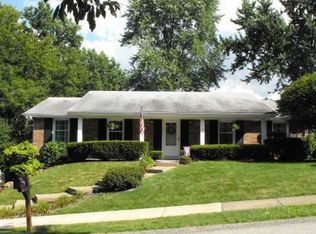 131 Old Suffolk Dr, Monroeville, PA 15146