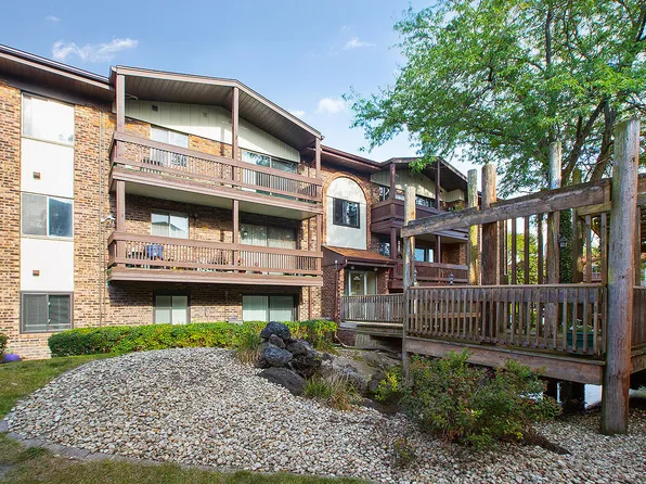 14011 James Dr APT 610, Crestwood, IL 60418