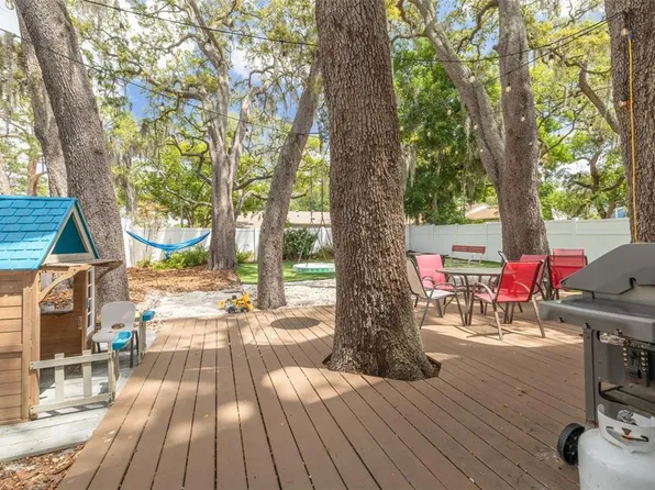 901 VIRGINIA AVENUE, TARPON SPRINGS, FL 34689