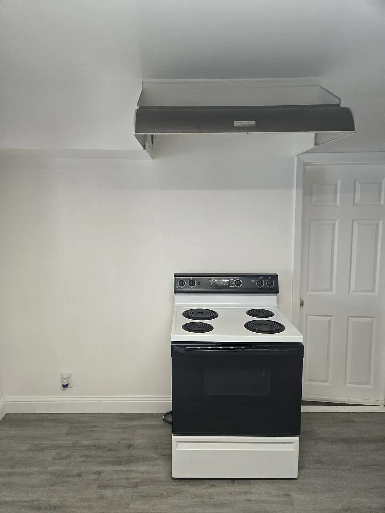 1 bed, $1,725 — Photo 2