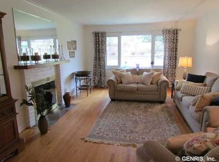 24 Callingham Rd, Pittsford, NY 14534