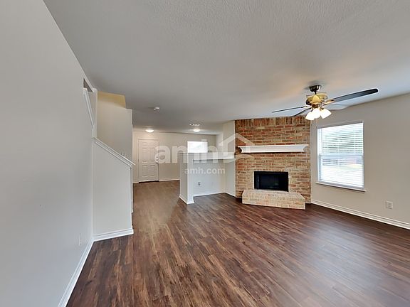 3rd image of 1339 Flagstone St