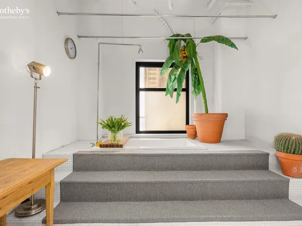 50 Pine Street image 8 of 13