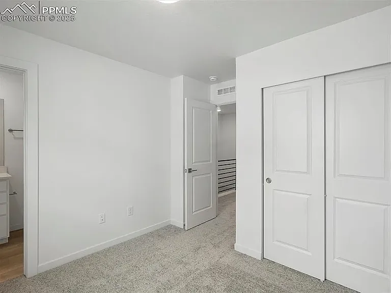 10642 Columbite Hts — Photo 8