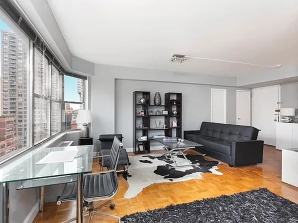 230 East 79th Street 20A image 3 of 6