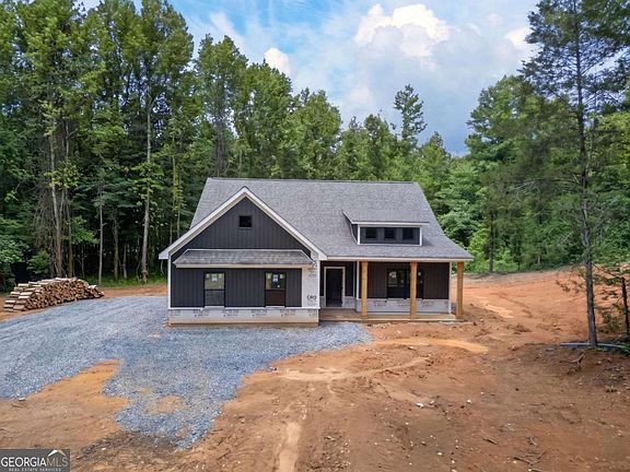 2nd image of 391 Relay Rd