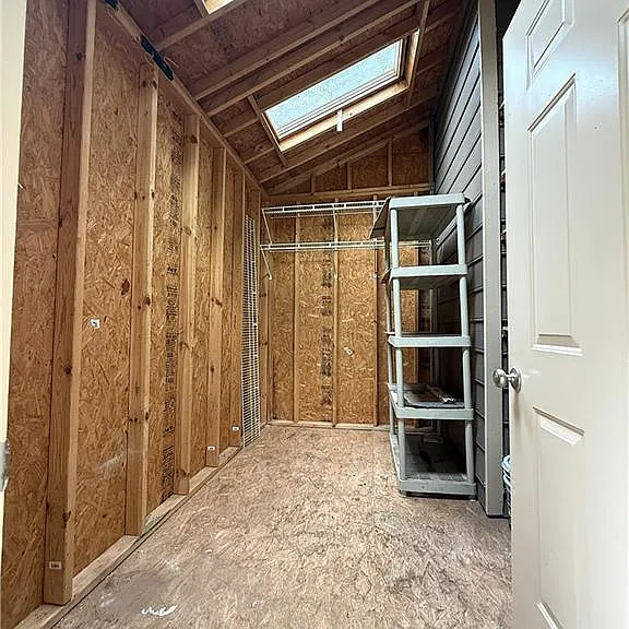 1310 Rosewood Dr — Photo 29