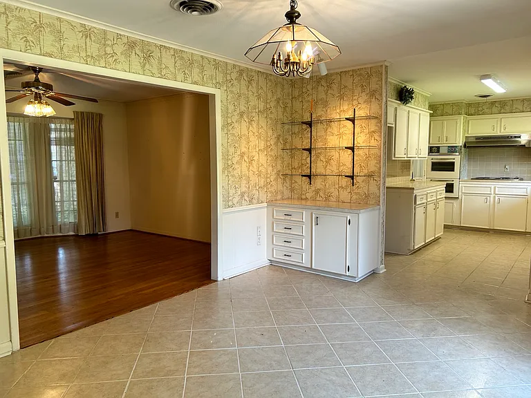 7214 Sharpview Dr — Photo 7