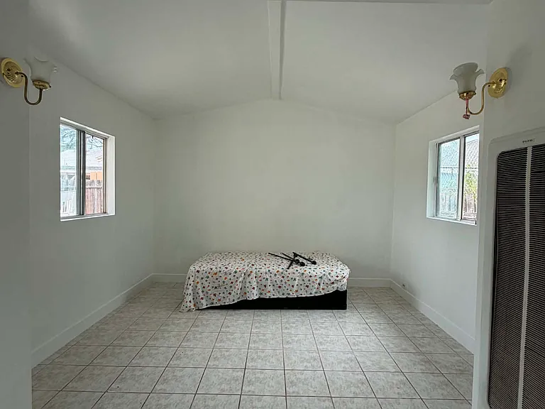 11720 Ferris Rd — Photo 7