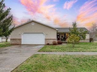 388 Valley View Dr, Vine Grove, KY 40175