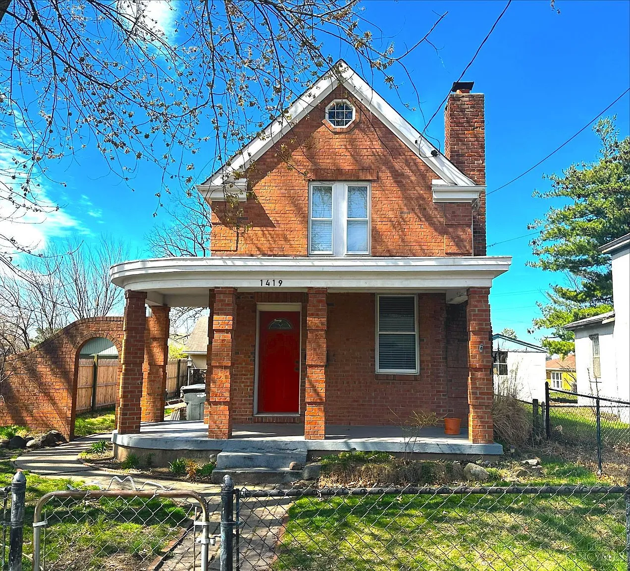 1419 Jefferson Ave photo 1