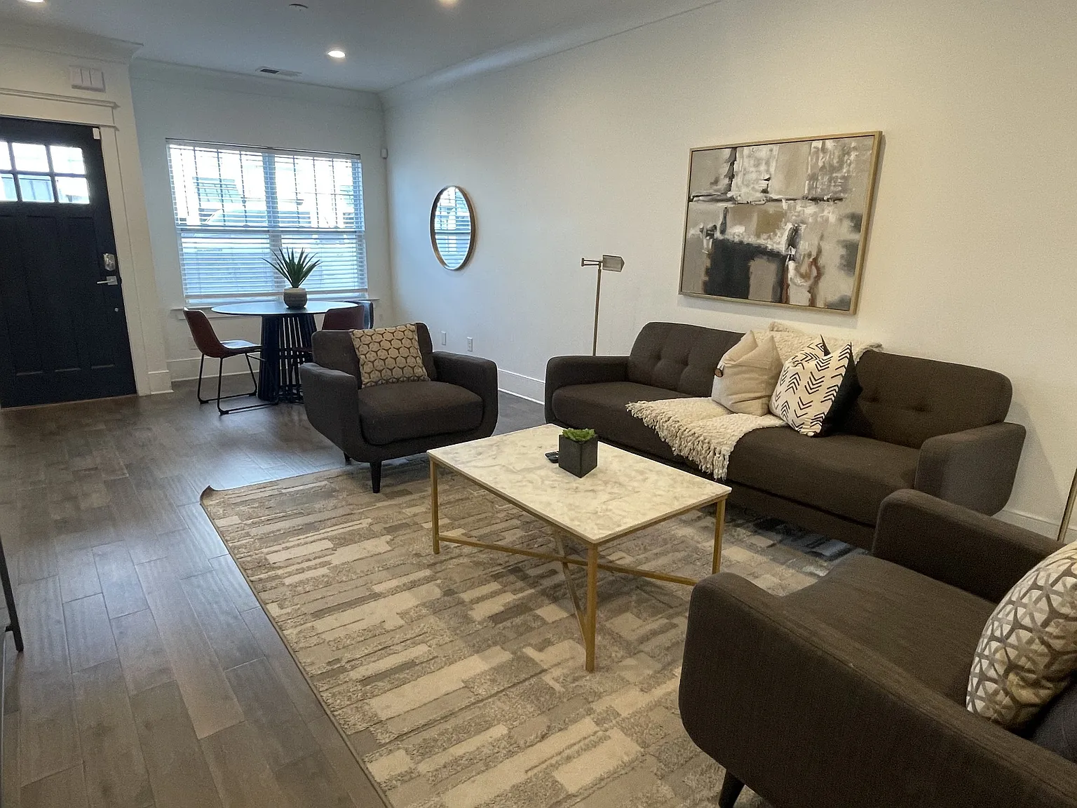 3 bed, 4.0 bath, 2171 sqft, $3,700 — Photo 3