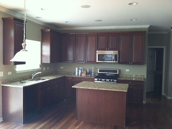3rd image of 1460 Bristol Dr