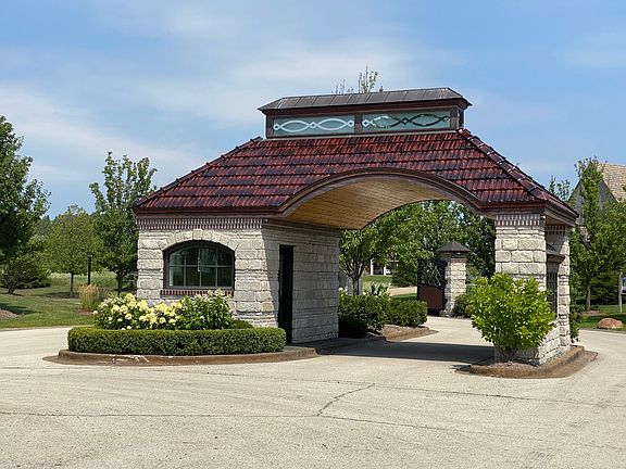 3rd image of 7 Enclave Ct Lot 3