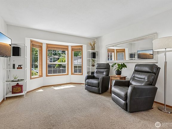 4th image of 9302 NE 25th Court