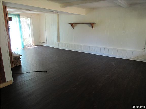 5th image of 1575 Banmoor Dr