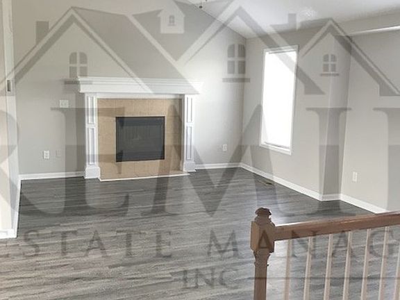 4th image of 717 SW Tisha Ln