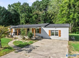 1107 McVille Rd, Boaz, AL 35957