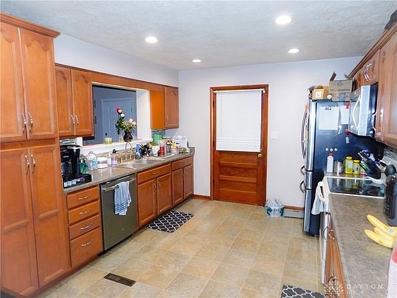 4th image of 7854 Jill Ln