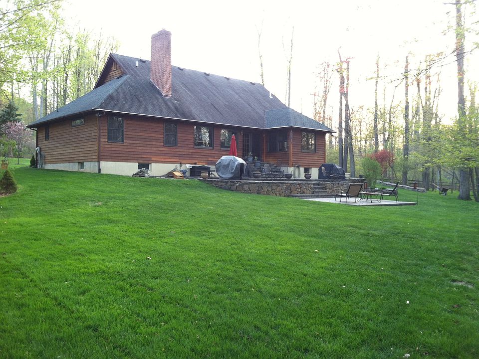 2nd image of 6333 Grouse Cir