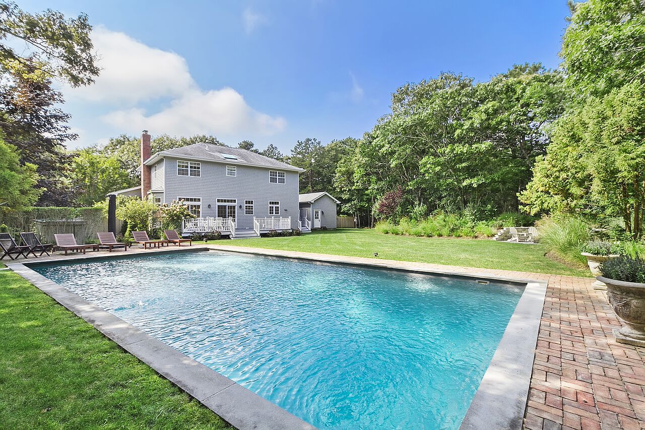 9 Cobber Ln, East Hampton, NY 11975 | Zillow