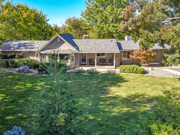 7429 Danish Ln, Redding, CA 96002