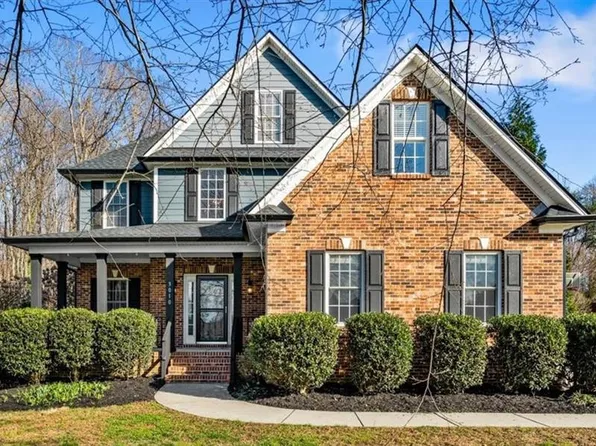 3010 Walbrook Ter, Browns Summit, NC 27214