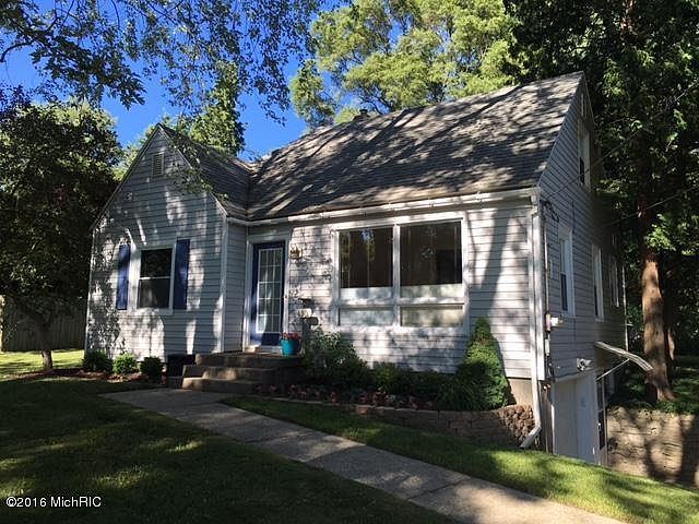 1st image of 430 Oakhurst Ave NW