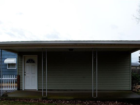 4th image of 2180 N Manor Dr