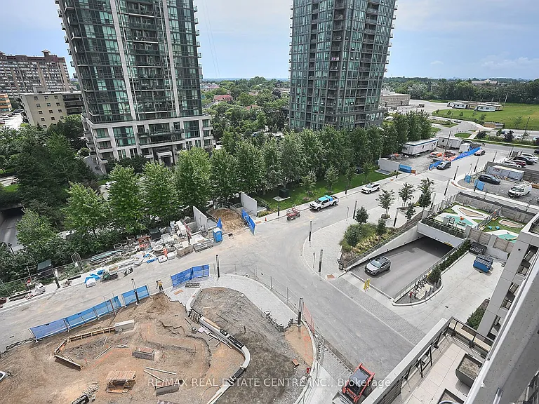 30 Elm Dr W #707 — Photo 46