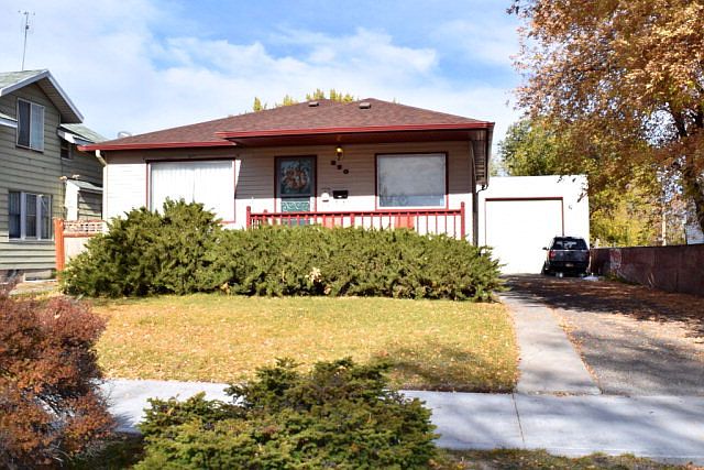 1st image of 220 I St