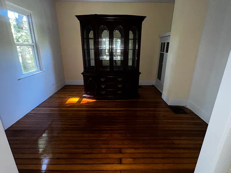 428 W Ingomar Rd — Photo 2
