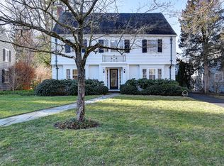 15 Birch Rd, West Hartford, CT 06119