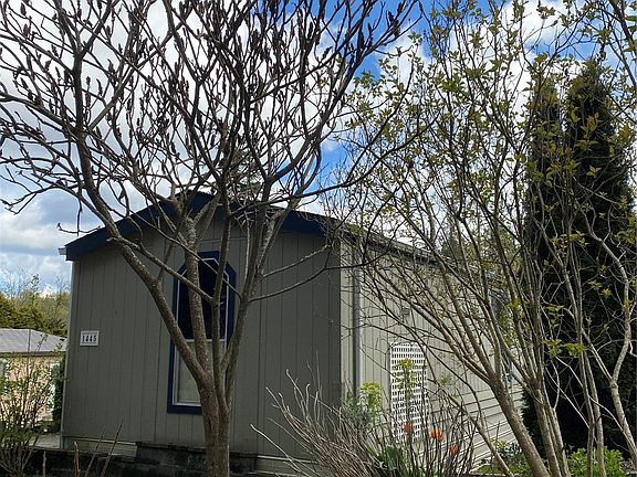 2nd image of 1445 Steele Creek Drive NW