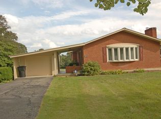 6715 Laban Rd, Roanoke, VA 24019