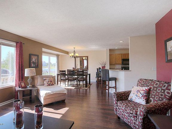 4th image of 9532 Jack Pine Dr