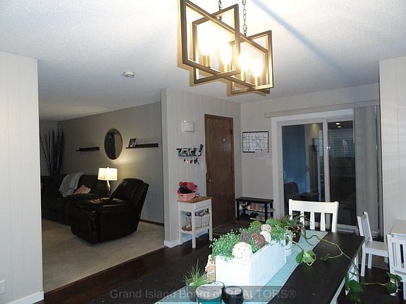 3rd image of 2617 Del Monte Ave