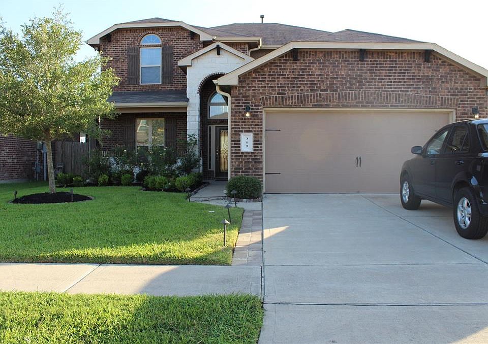 1st image of 319 Kendall Crest Dr