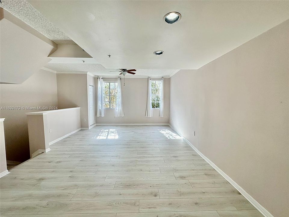 1st image of 2941 NE 185th St APT 1301