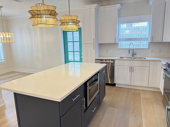 4th image of 27 Kingfish St