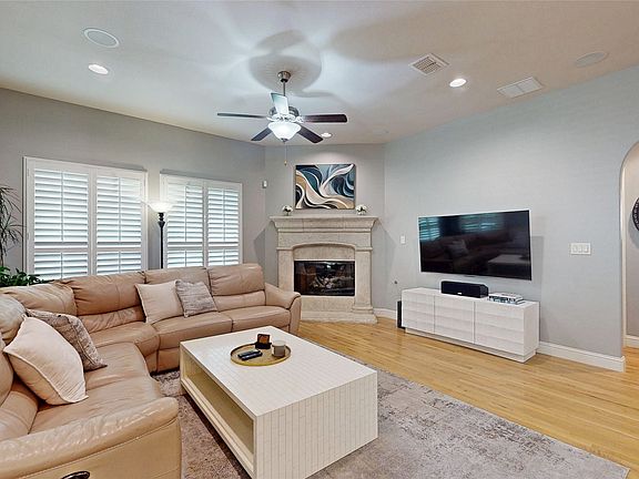 5th image of 8900 Bluestem Dr