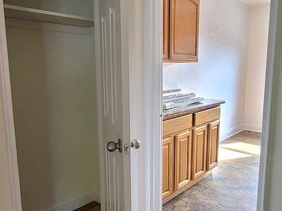 5th image of 218-05 Hillside Ave #1