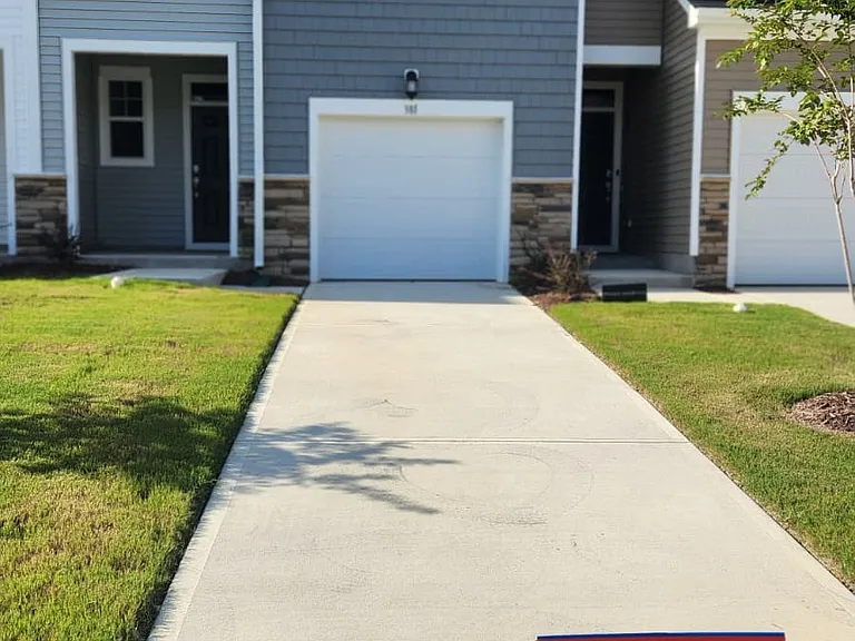 381 Thompson Overlook Way — Photo 1