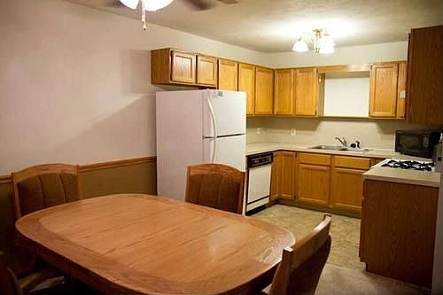 4th image of 2933 Byron Center Ave SW APT B
