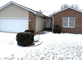 3054 Cascade Dr, Springfield, IL 62704