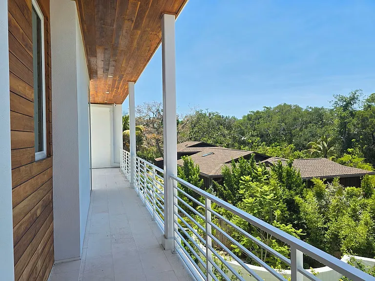 Roberts Bay Ln — Photo 43